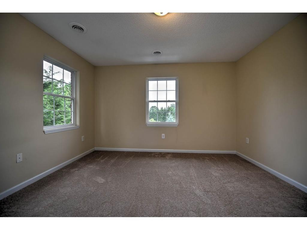 144 East Ravine Road, Unit 144 Kingsport, TN 37660 - Photo 16 of 31 Photo 16