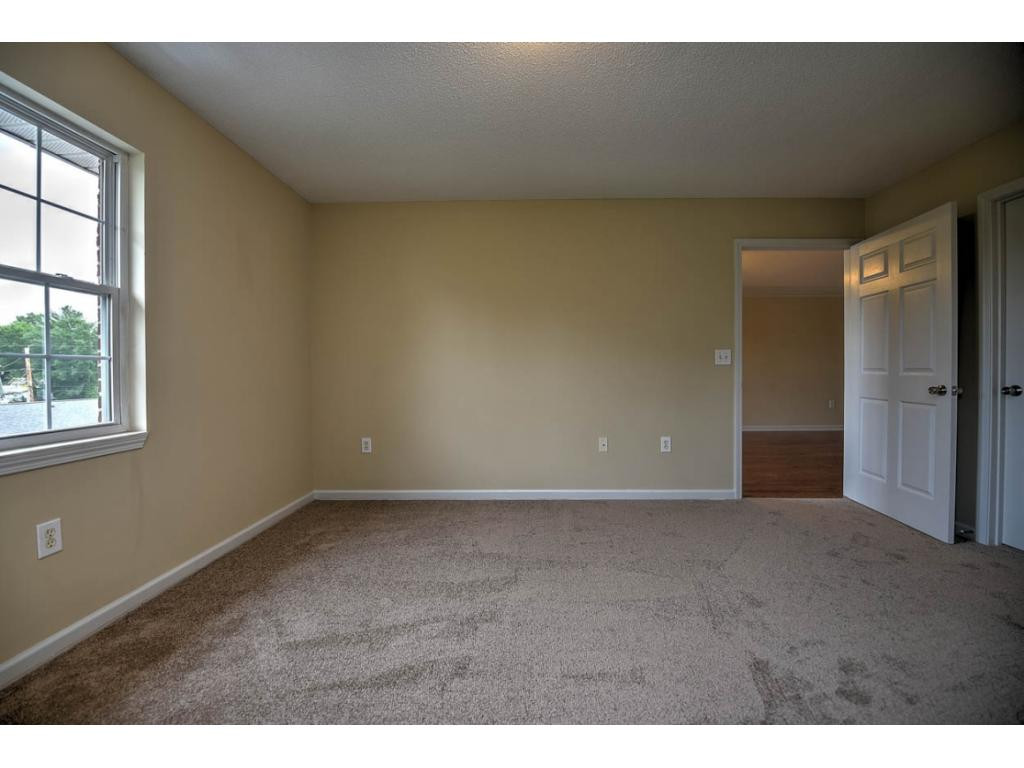 144 East Ravine Road, Unit 144 Kingsport, TN 37660 - Photo 17 of 31 Photo 17