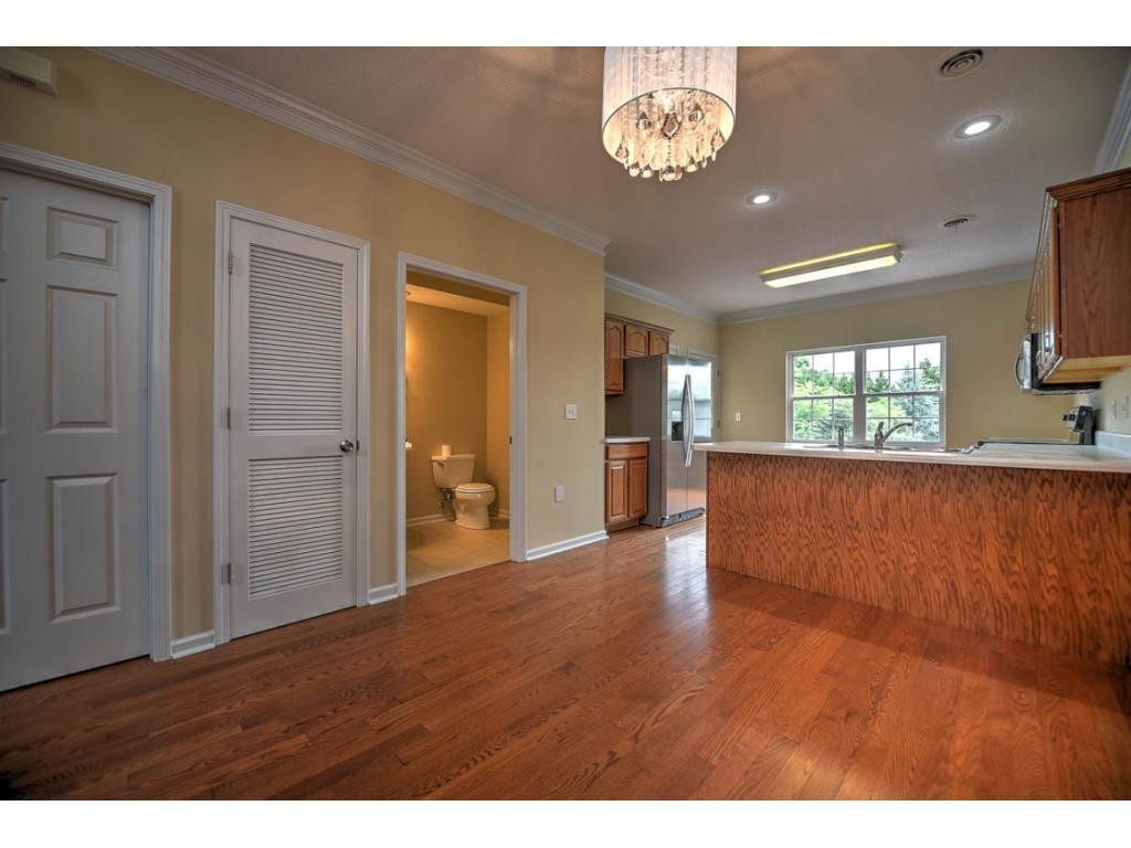 144 East Ravine Road, Unit 144 Kingsport, TN 37660 - Photo 30 of 31 Photo 30