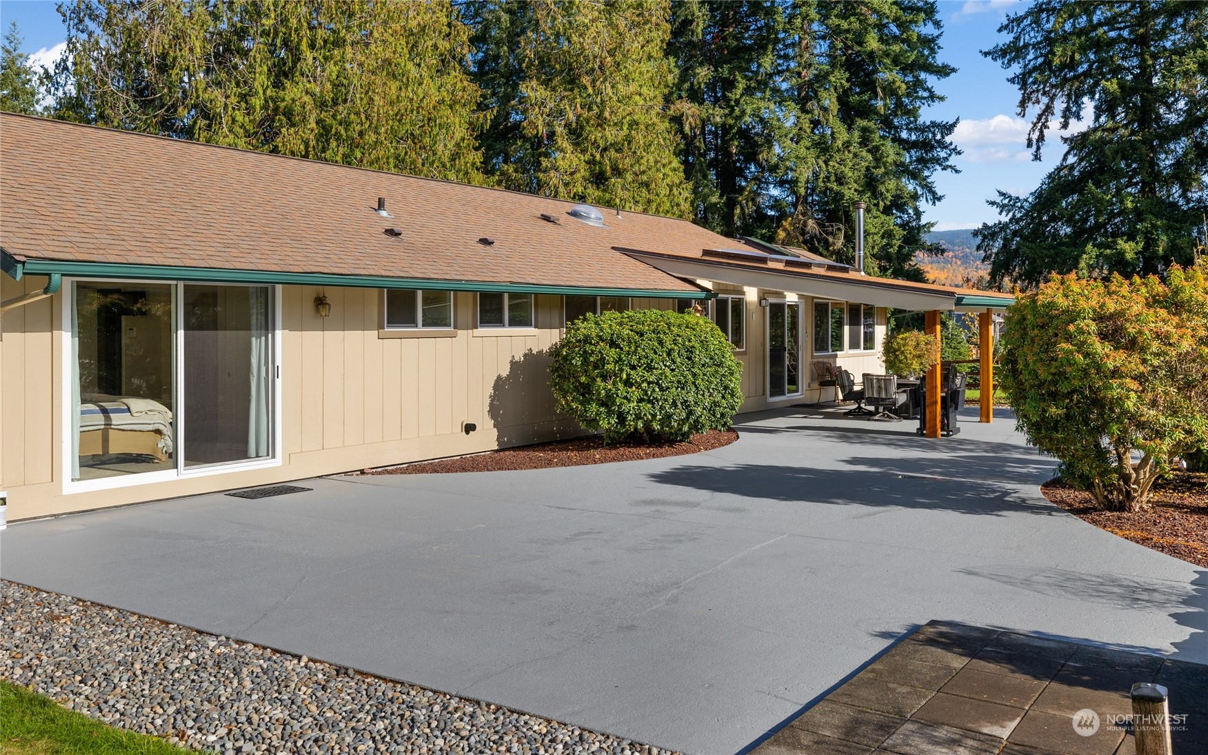26417 Southeast 200th Street Maple Valley, WA 98038 - Photo 4 of 38 front view of a house with a street
