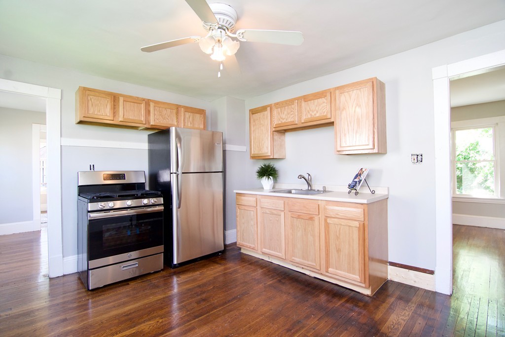 187 Quincy Street Springfield, MA 01109 - Photo 1 of 28 Gallery Image 1