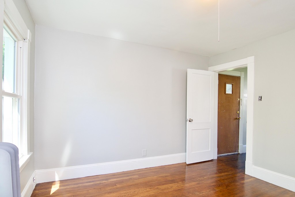187 Quincy Street Springfield, MA 01109 - Photo 20 of 28 Gallery Image 20