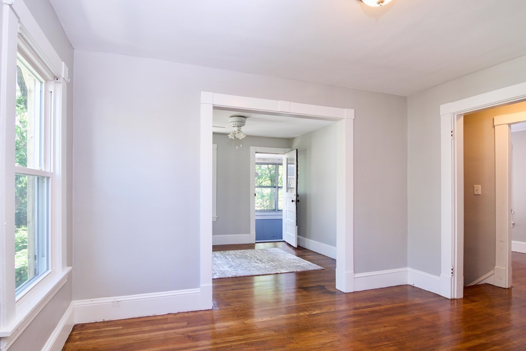 187 Quincy Street Springfield, MA 01109 - Photo 6 of 28 Gallery Image 6