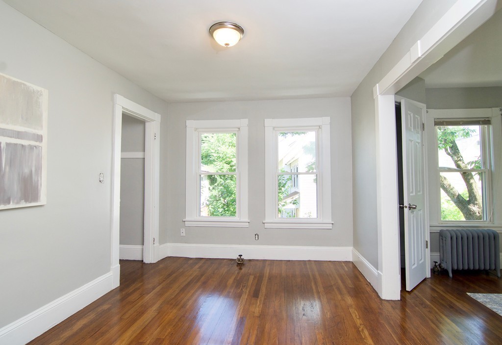 187 Quincy Street Springfield, MA 01109 - Photo 10 of 28 Gallery Image 10