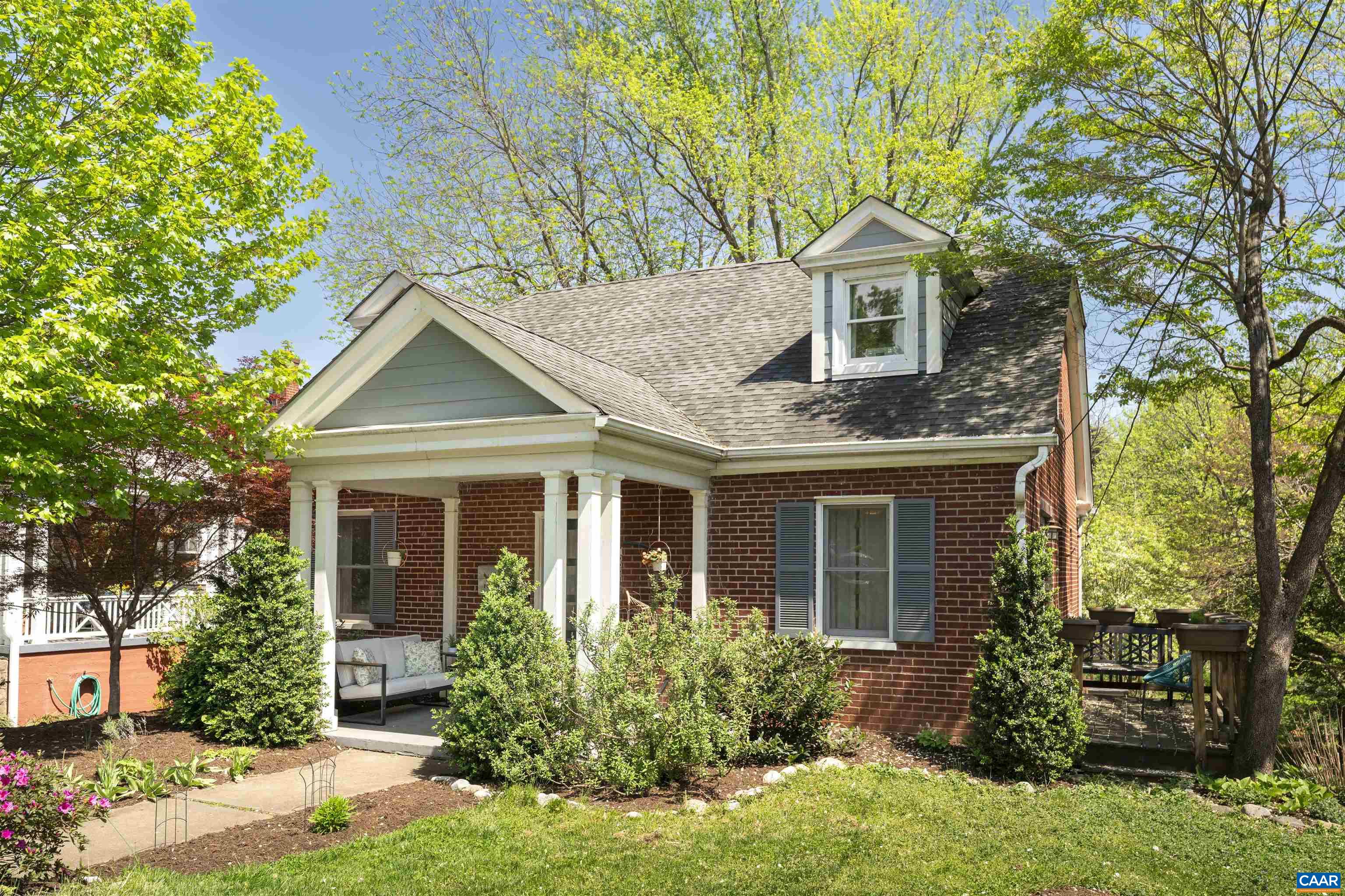 738 Lexington Avenue Charlottesville, VA 22902 - Photo 24 of 34 front view of a house with a yard