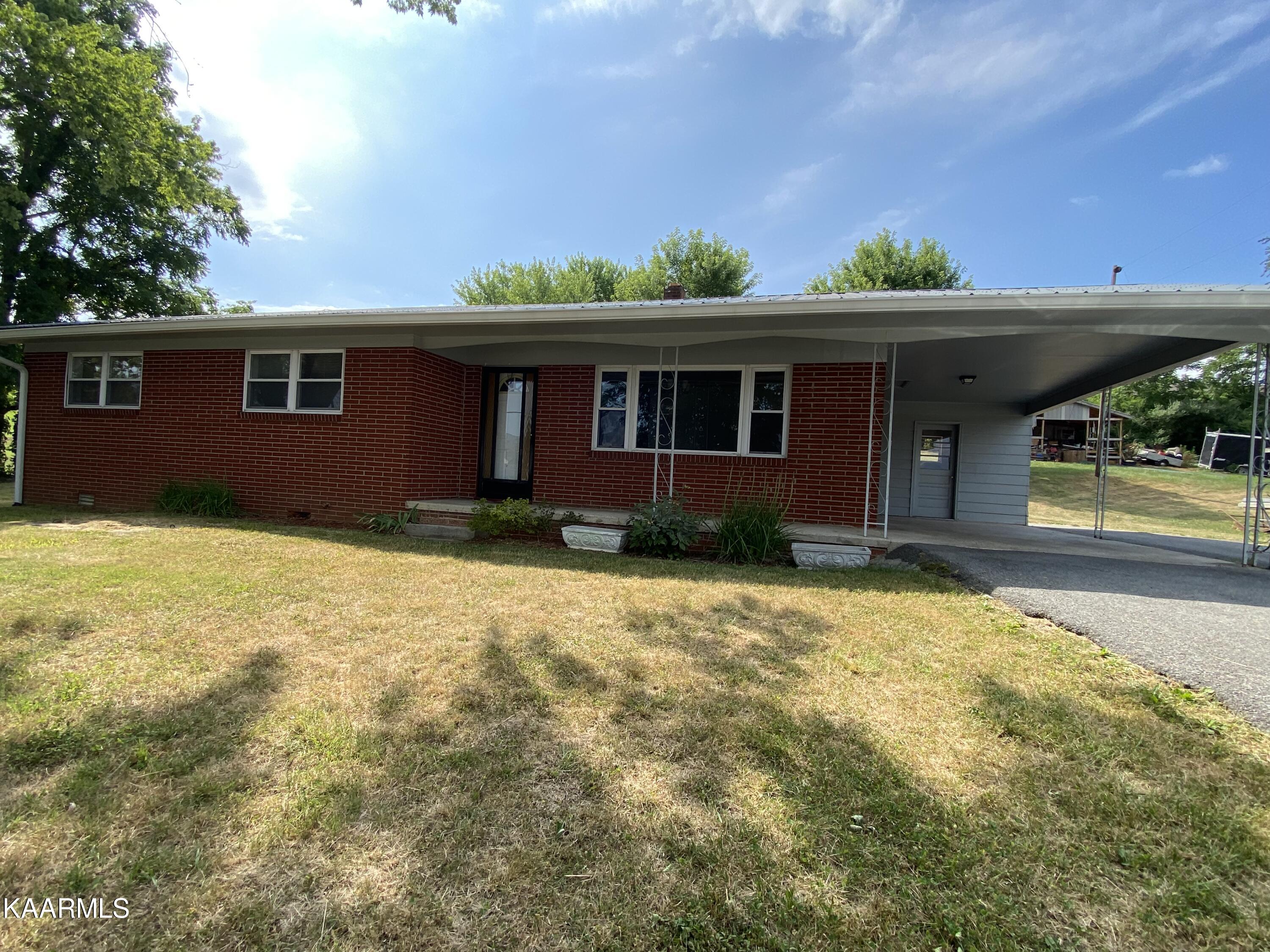 330 Forge Ridge Road Harrogate, TN 37752 - Photo 2 of 16 front view