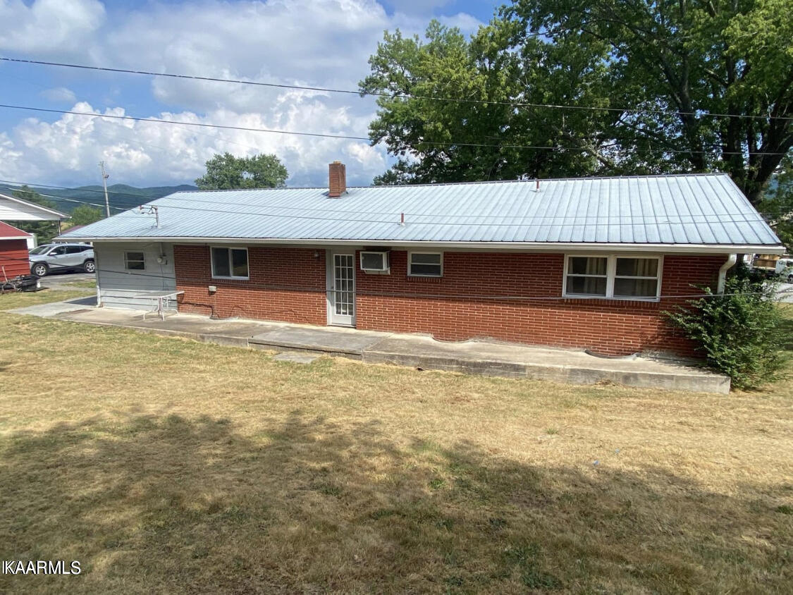 330 Forge Ridge Road Harrogate, TN 37752 - Photo 3 of 16 330 Forge Ridge Rd Harrogate