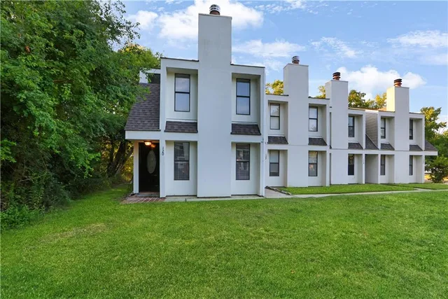 $1,600 | 120 St Croix Drive, Mandeville, LA 70448