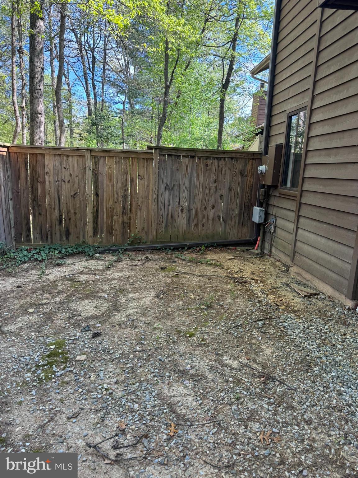 1934 Winterport Cluster Reston, VA 20191 - Photo 9 of 13 fenced in back yard