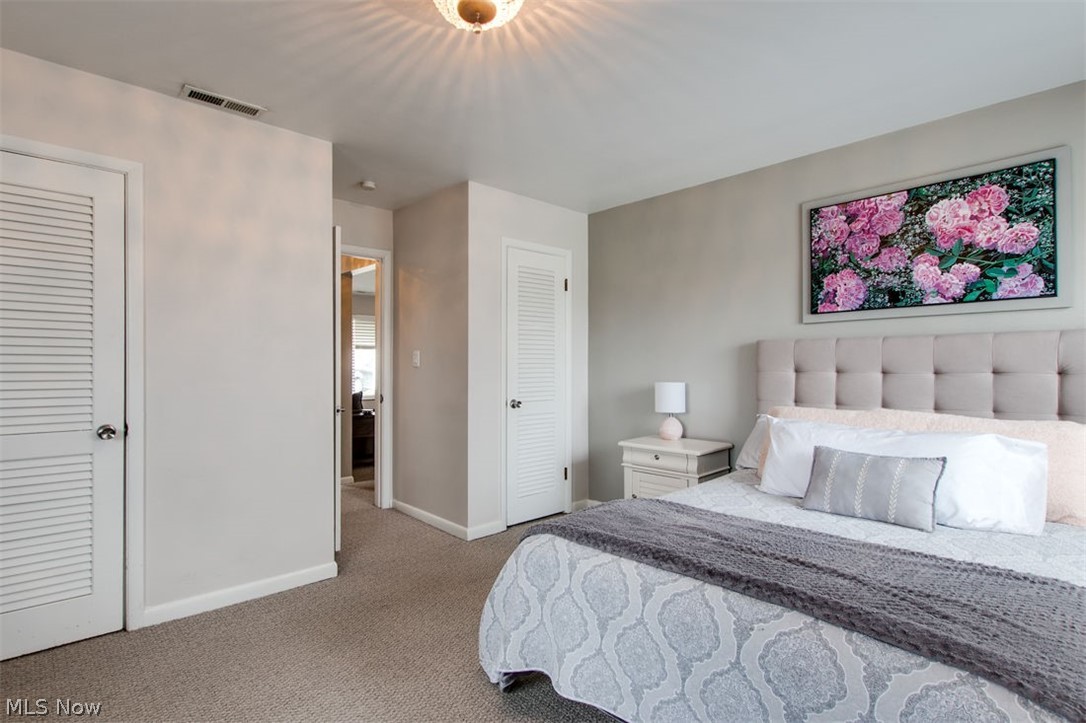 5224 Ridgebury Boulevard Cleveland, OH 44124 - Photo 19 of 21 Spacious master bedroom with two closets