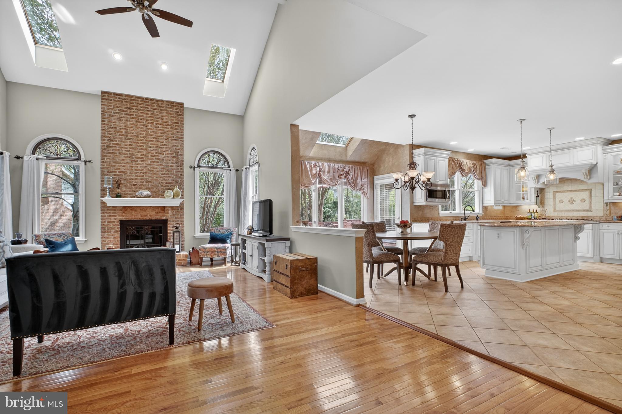 6331 Hidden Canyon Road Centreville, VA 20120 - Photo 15 of 73 Family Room