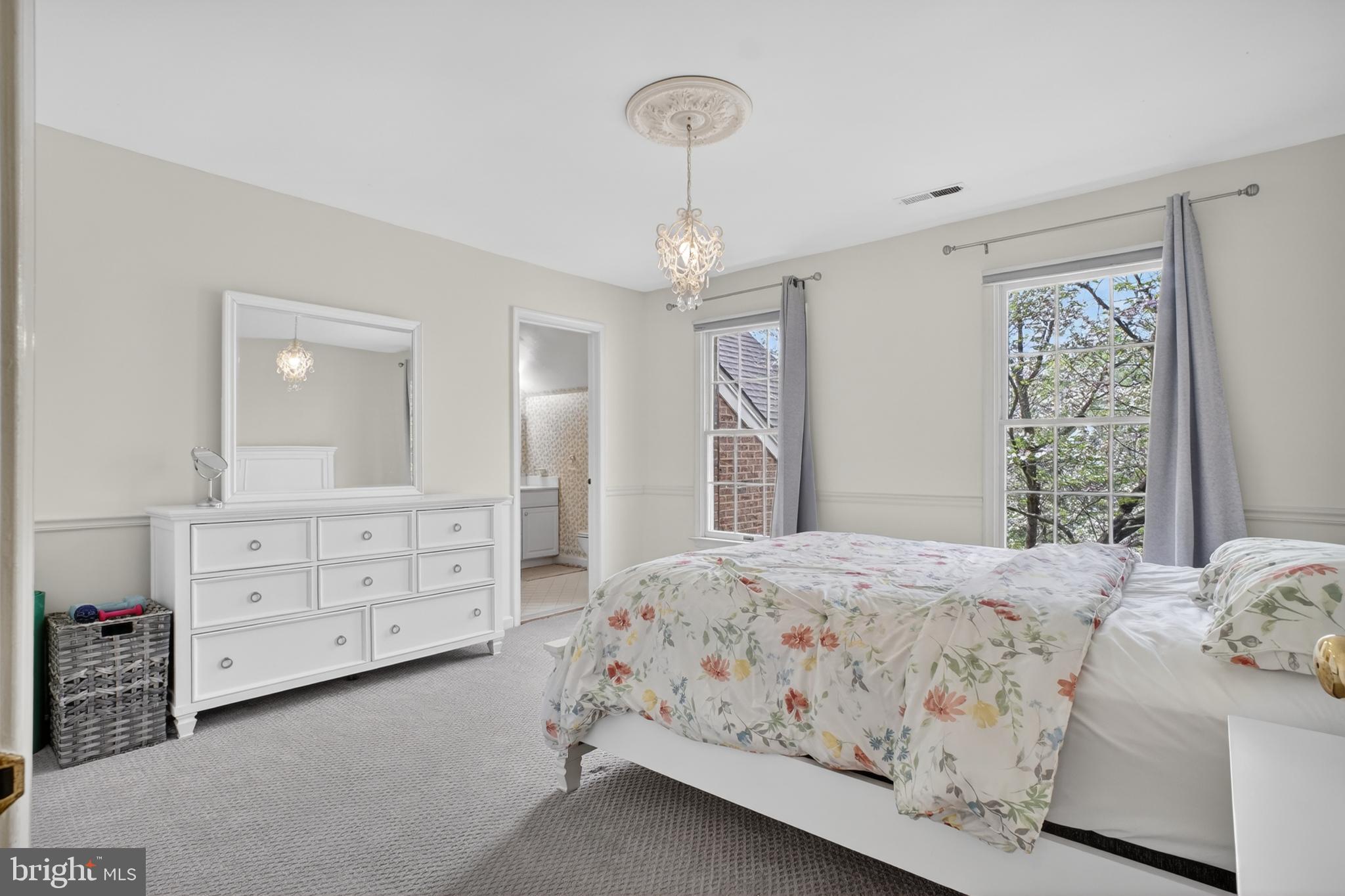 6331 Hidden Canyon Road Centreville, VA 20120 - Photo 33 of 73 Upper Level Princess Bed Room 2