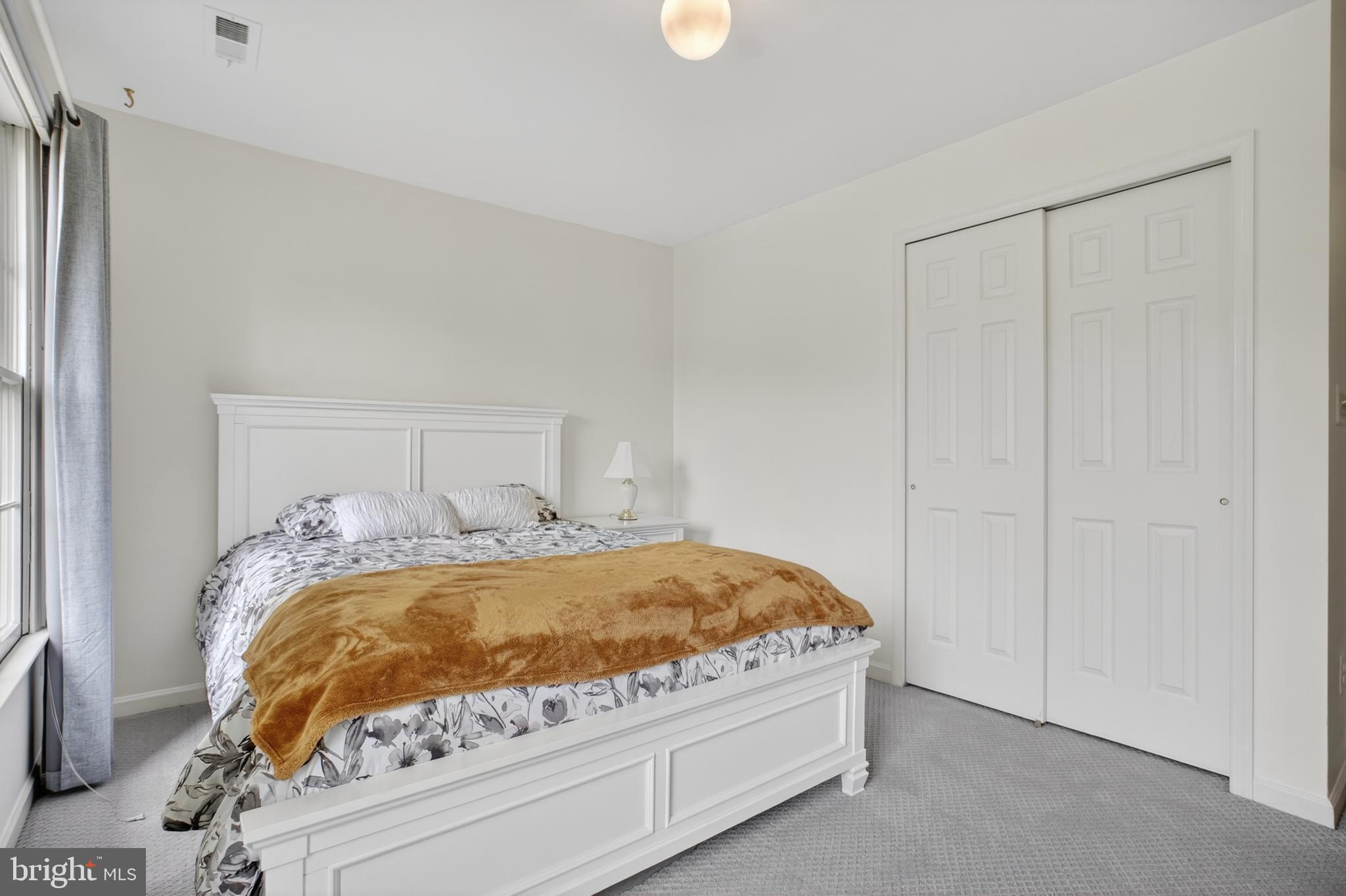 6331 Hidden Canyon Road Centreville, VA 20120 - Photo 37 of 73 Upper Level Bed Room # 3