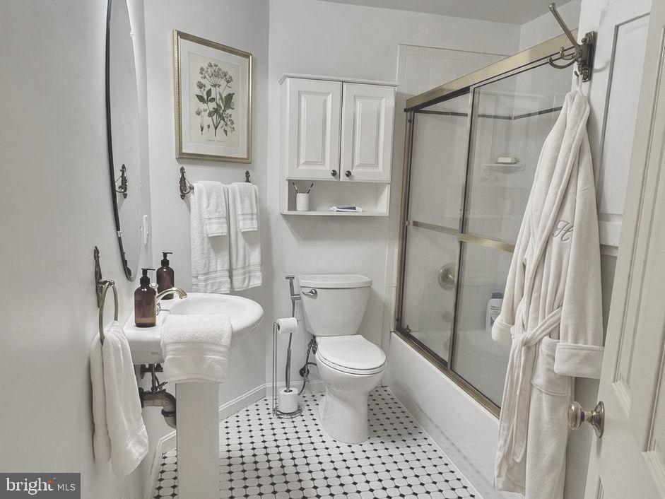 6331 Hidden Canyon Road Centreville, VA 20120 - Photo 44 of 73 Lower Level 4Th Full Bathroom
