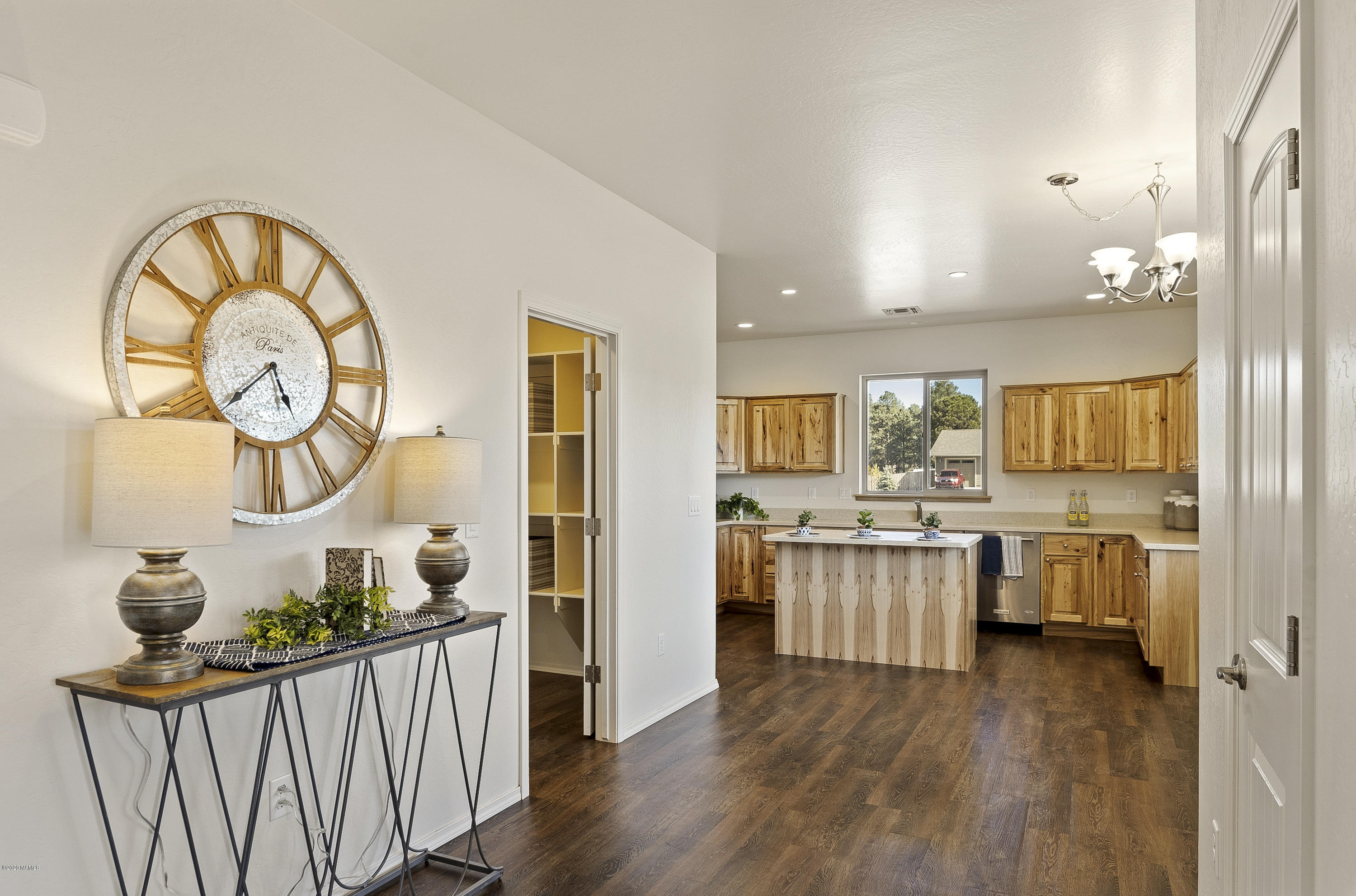 10261 Lundin Road Flagstaff, AZ 86004 - Photo 3 of 31 Entry