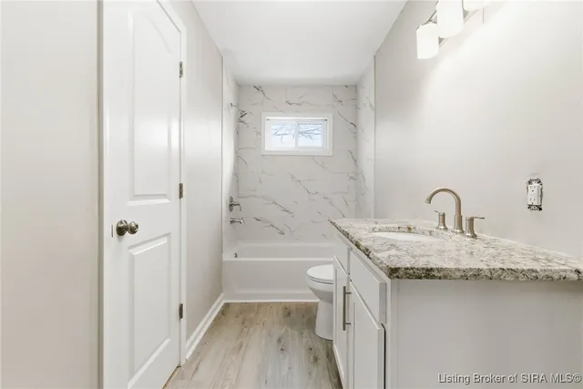 $179,999 | 307 South Lawnview Drive, Austin, IN 47102