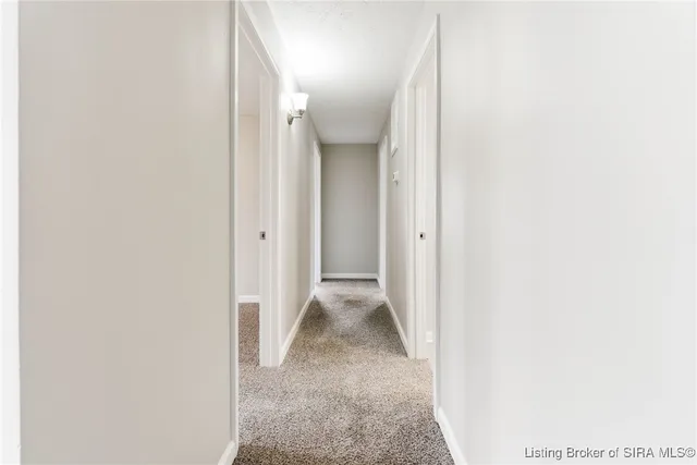 $179,999 | 307 South Lawnview Drive, Austin, IN 47102