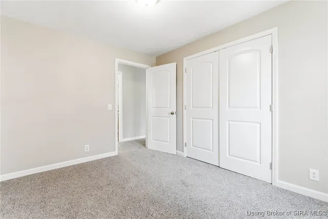 $179,999 | 307 South Lawnview Drive, Austin, IN 47102