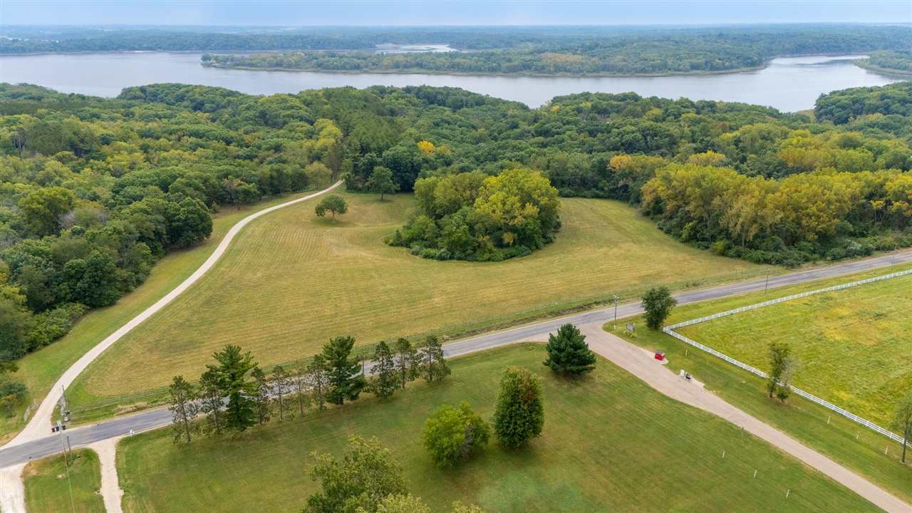 5.60 Acres M/l Lake Manor Road Solon, IA 52333 - Photo 7 of 17 Gallery Image 7