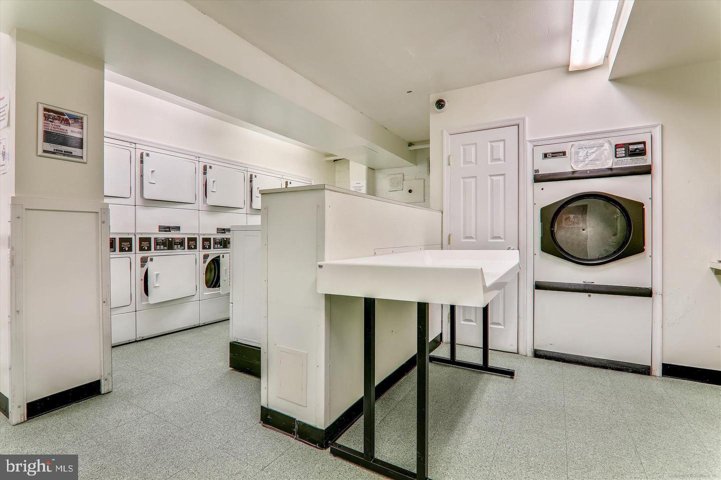 4000 Tunlaw Road Northwest, Unit 1111 Washington, DC 20007 - Photo 29 of 33 Laundry room