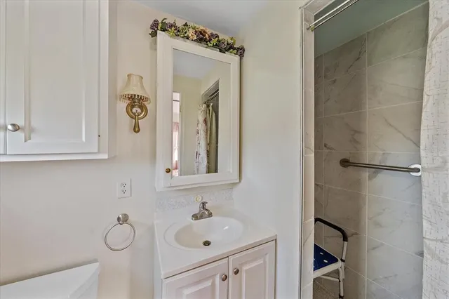 $1,000 | 1260 Yoder Avenue, Sarasota, FL 34239