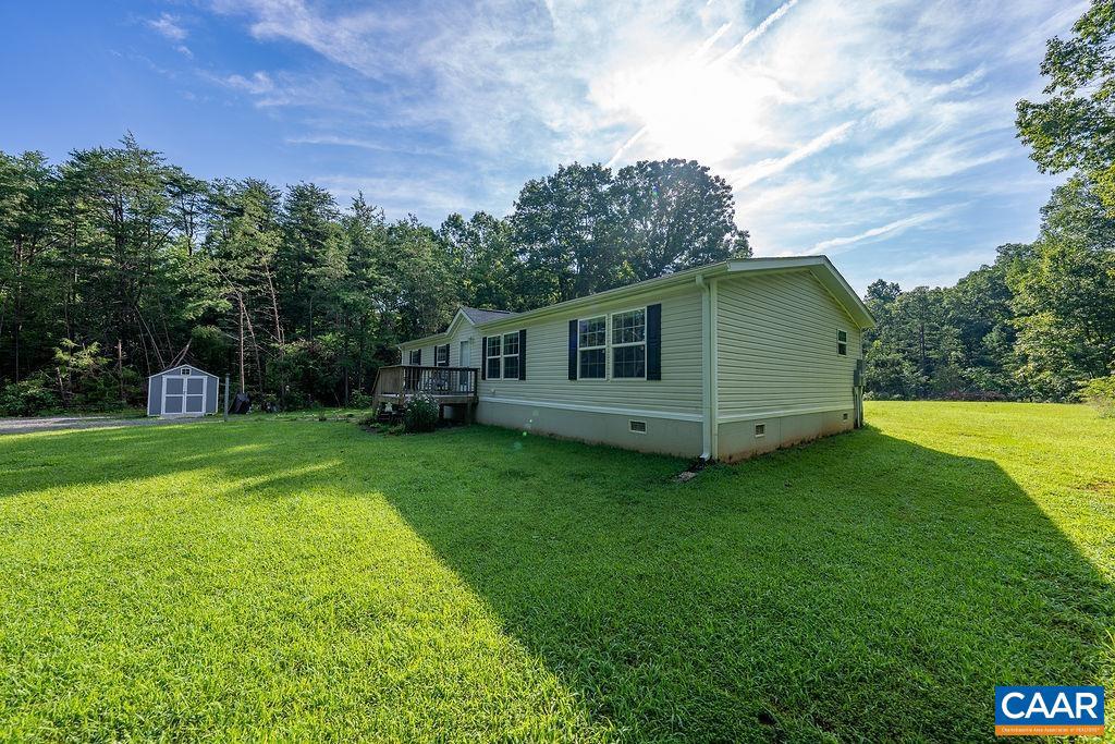 1026 Loving Road Zion Crossroads, VA 22942 - Photo 3 of 63