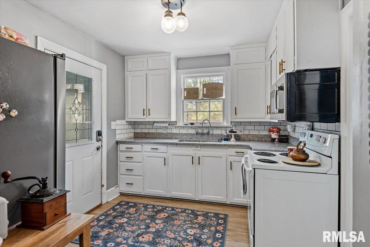 822 West Edwards Street Springfield, IL 62704 - Photo 13 of 39