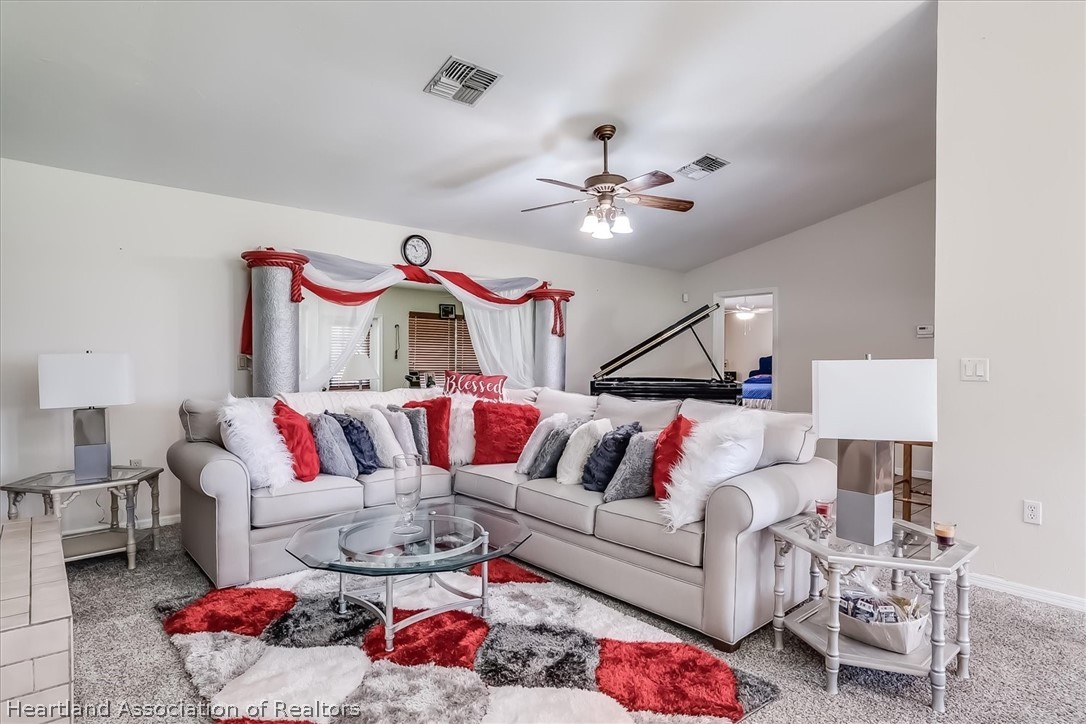 3108 Divot Road Sebring, FL 33872 - Photo 8 of 35 Gallery Image 8