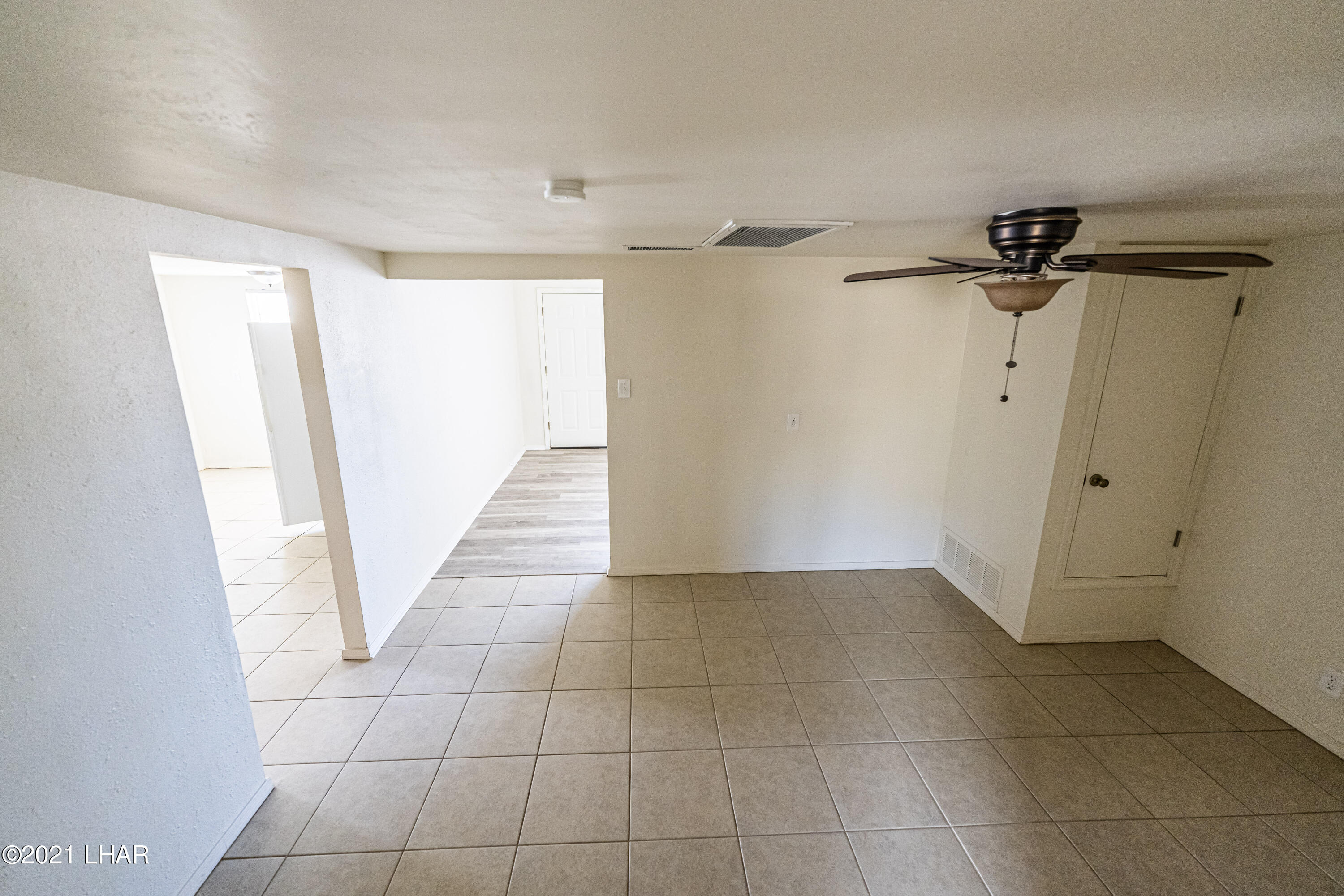 3405 Hodges Road Kingman, AZ 86409 - Photo 14 of 37 23-DSC09739