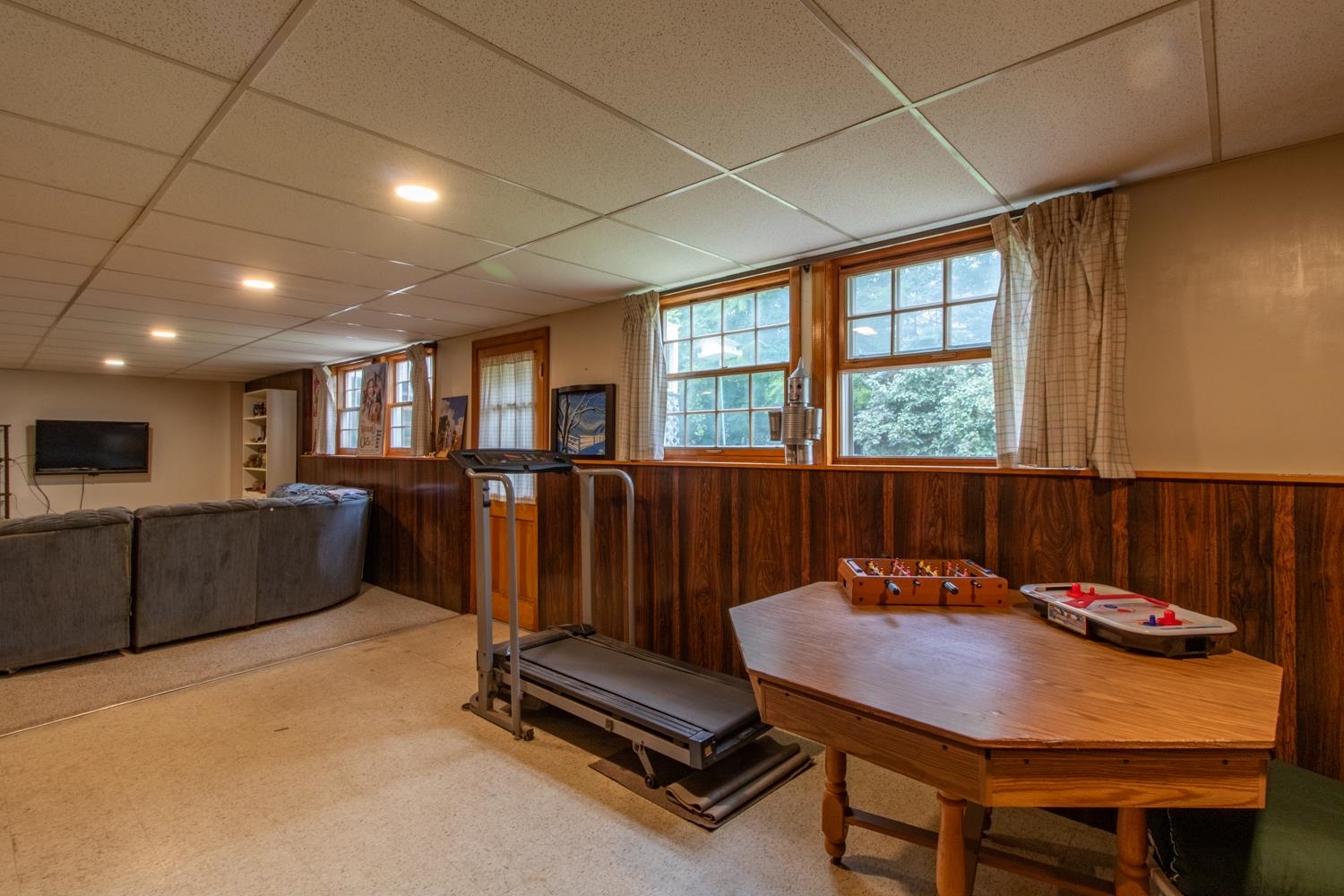 147 Sloan Street Newport, VT 05855 - Photo 26 of 37