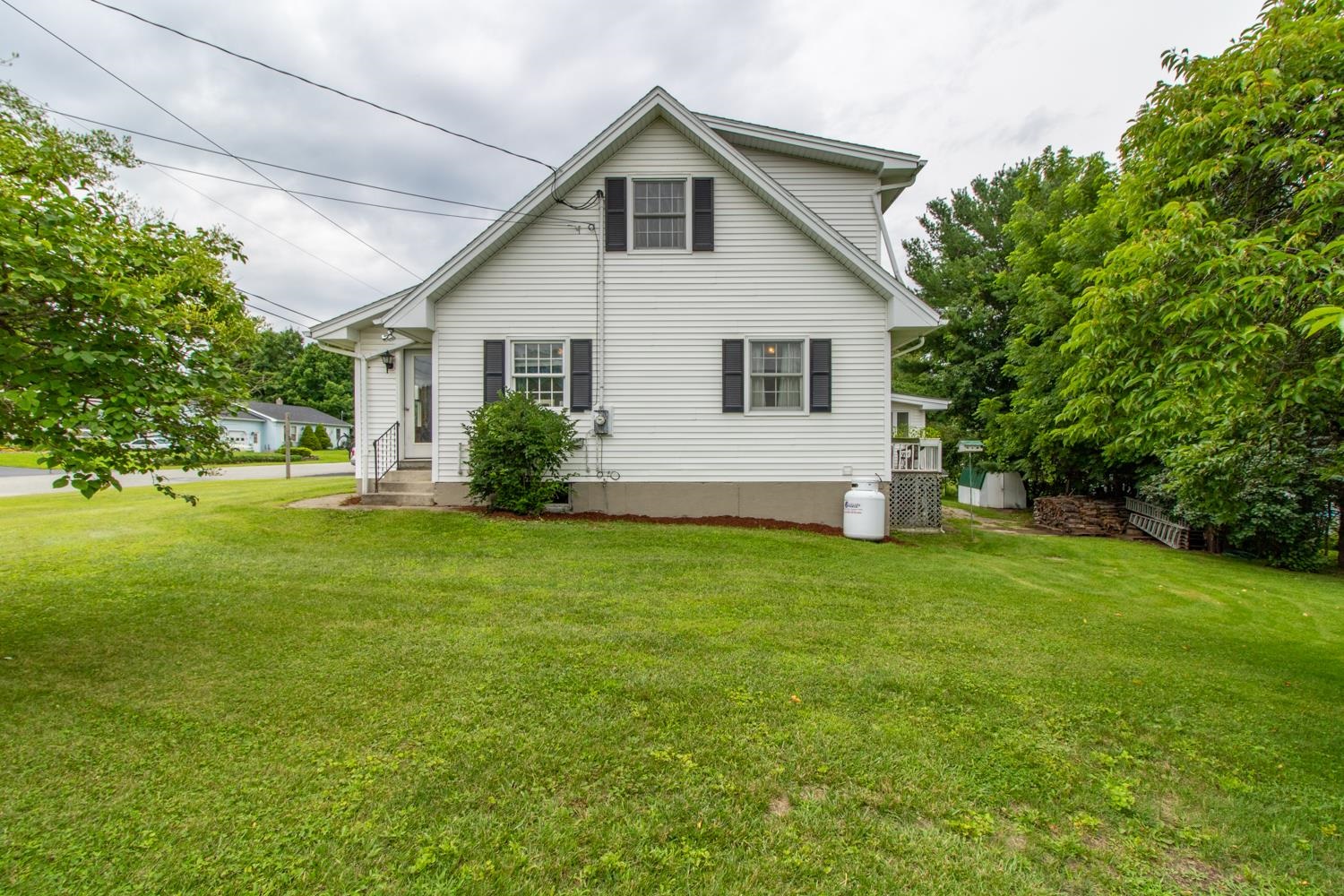 147 Sloan Street Newport, VT 05855 - Photo 32 of 37