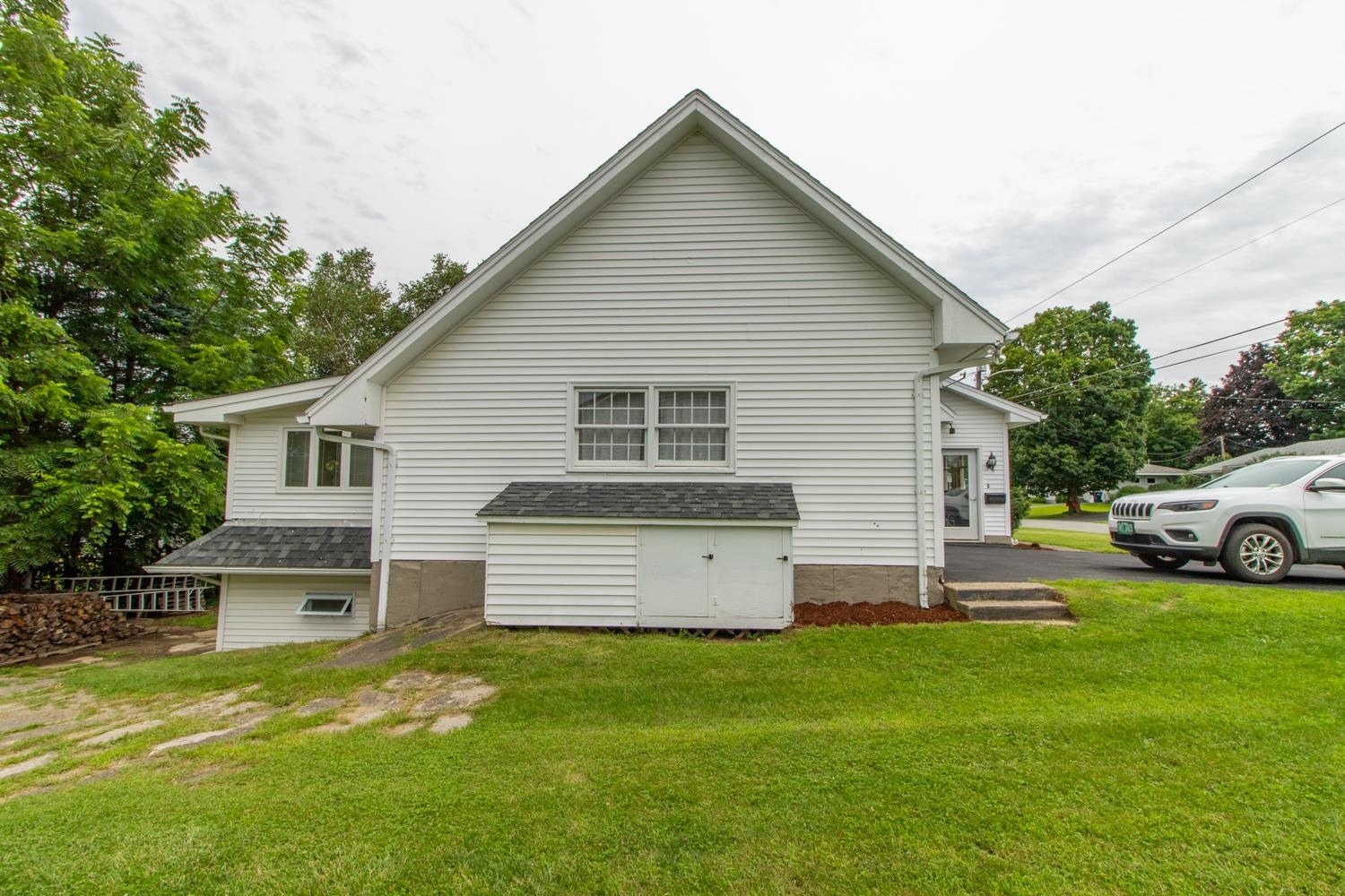 147 Sloan Street Newport, VT 05855 - Photo 34 of 37
