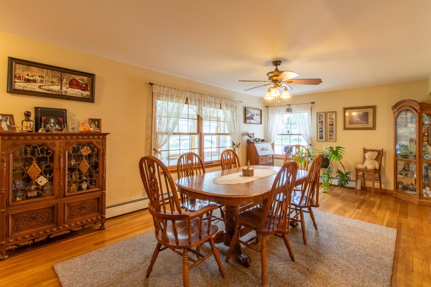147 Sloan Street Newport, VT 05855 - Photo 7 of 37