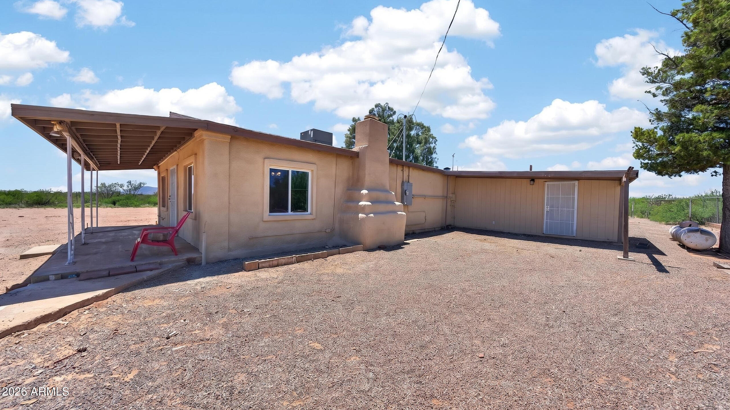 1166 North Plantation Road Douglas, AZ 85607 - Photo 1 of 26 Exterior - 1166 N Plantation Rd-2