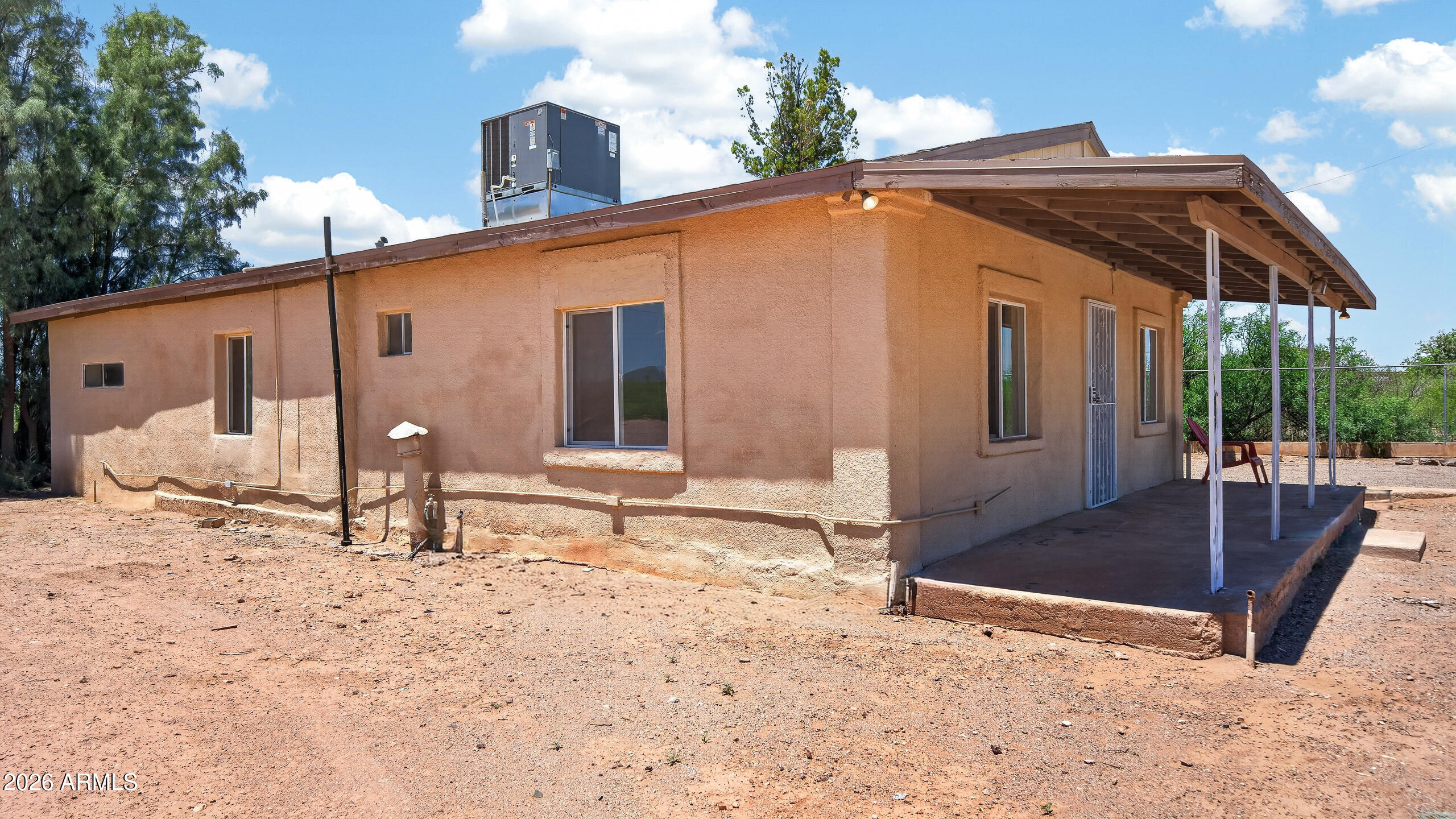 1166 North Plantation Road Douglas, AZ 85607 - Photo 2 of 26 Exterior - 1166 N Plantation Rd-3