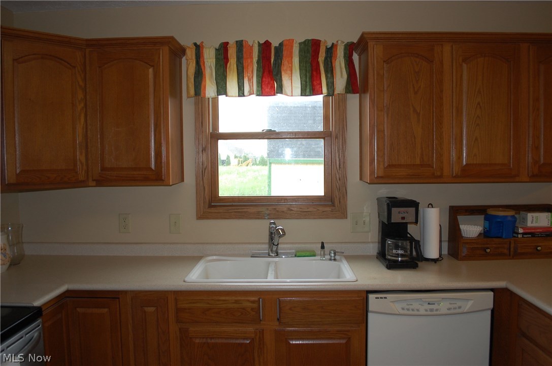 12992 Greenwich Road Homerville, OH 44235 - Photo 8 of 26 Gallery Image 8