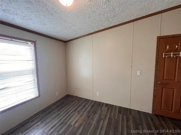$227,500 | 1603 McIntyre Road, New Washington, IN 47162