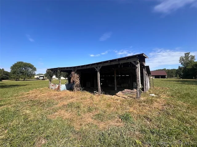 $235,000 | 1603 McIntyre Road, New Washington, IN 47162