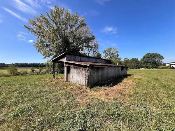 $227,500 | 1603 McIntyre Road, New Washington, IN 47162