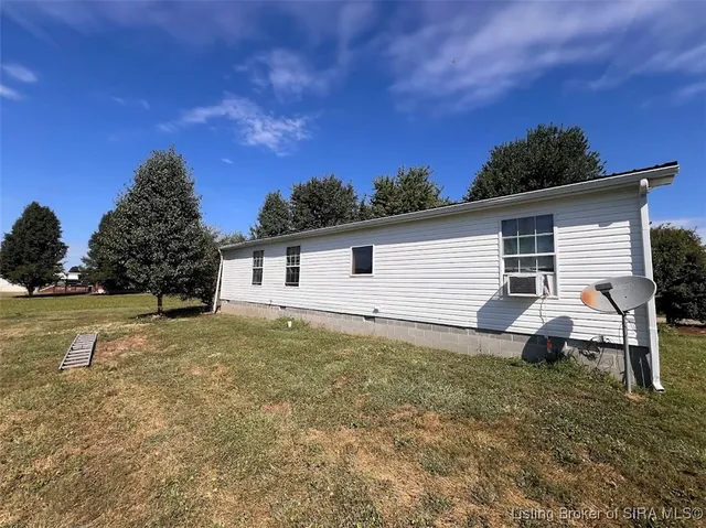 $235,000 | 1603 McIntyre Road, New Washington, IN 47162