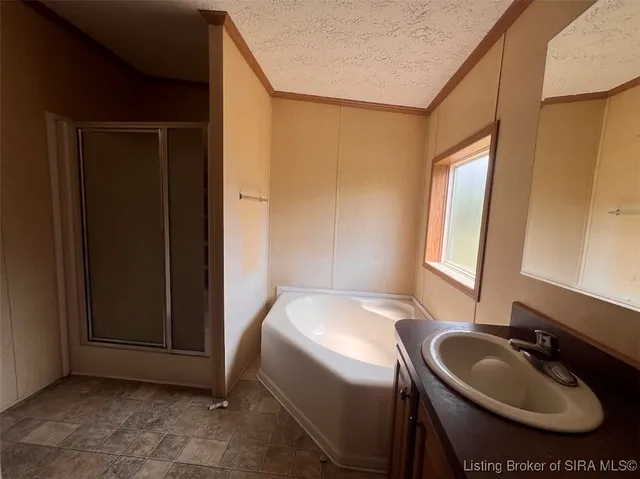 $235,000 | 1603 McIntyre Road, New Washington, IN 47162