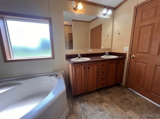 $235,000 | 1603 McIntyre Road, New Washington, IN 47162