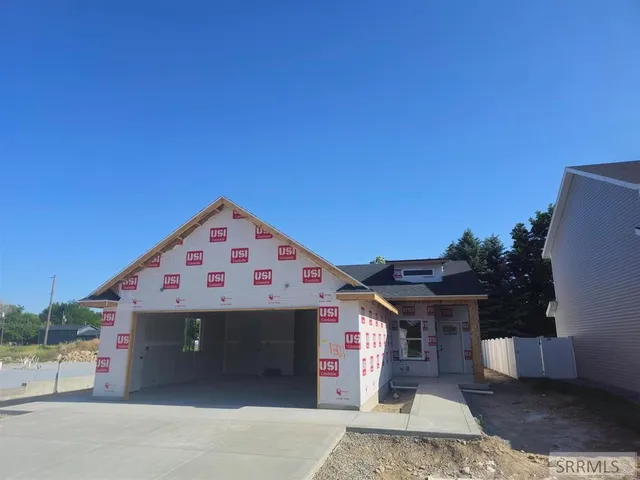 $389,900 | 1301 Troy Lane, Pocatello, ID 83201