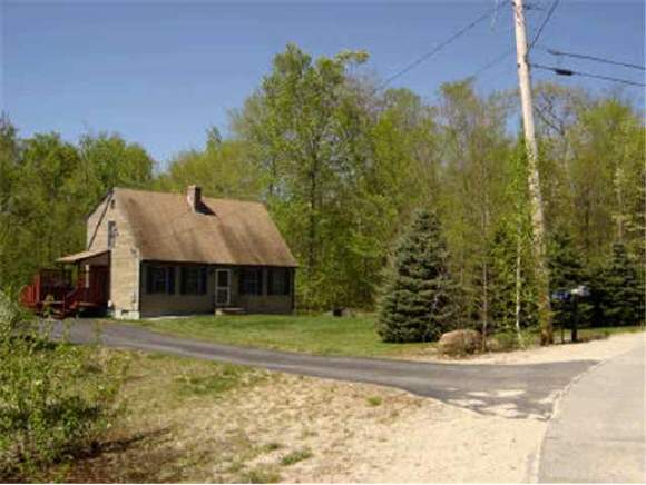 214 Bogue Road Weare, NH 03281 - Photo 1 of 5
