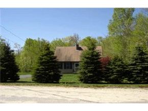 214 Bogue Road Weare, NH 03281 - Photo 2 of 5