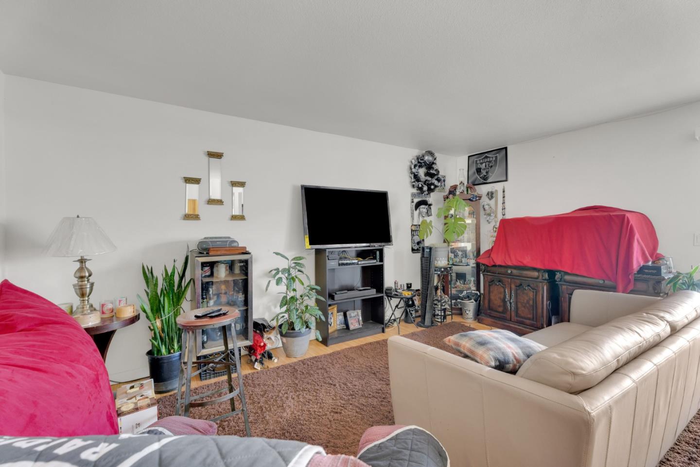 4140 Fran Way Richmond, CA 94803 - Photo 9 of 23 a living room with furniture and a flat screen tv