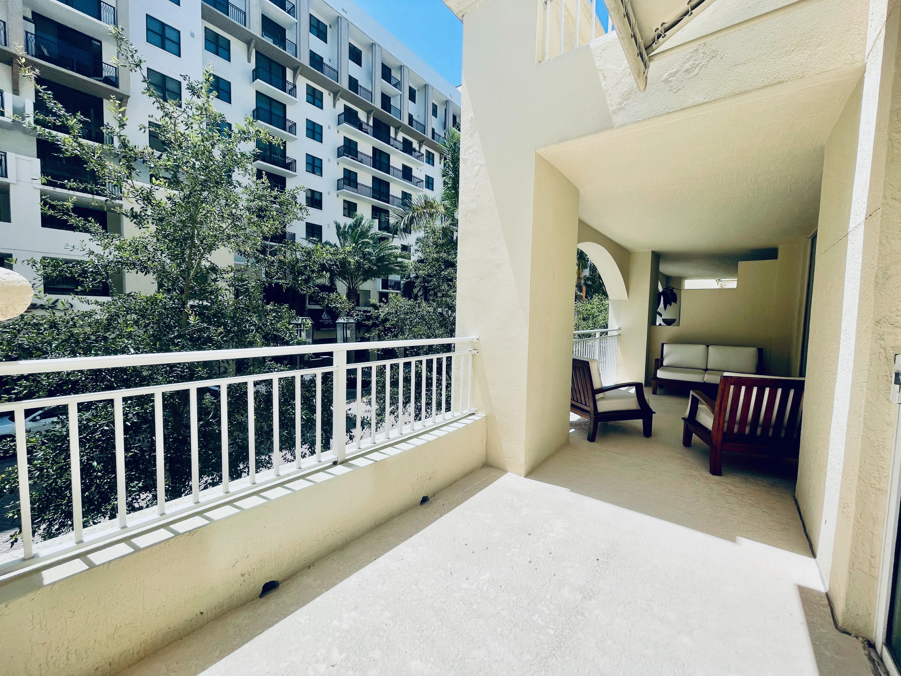 99 Southeast Mizner Boulevard, Unit 235 Boca Raton, FL 33432 - Photo 5 of 16 IMG_8316