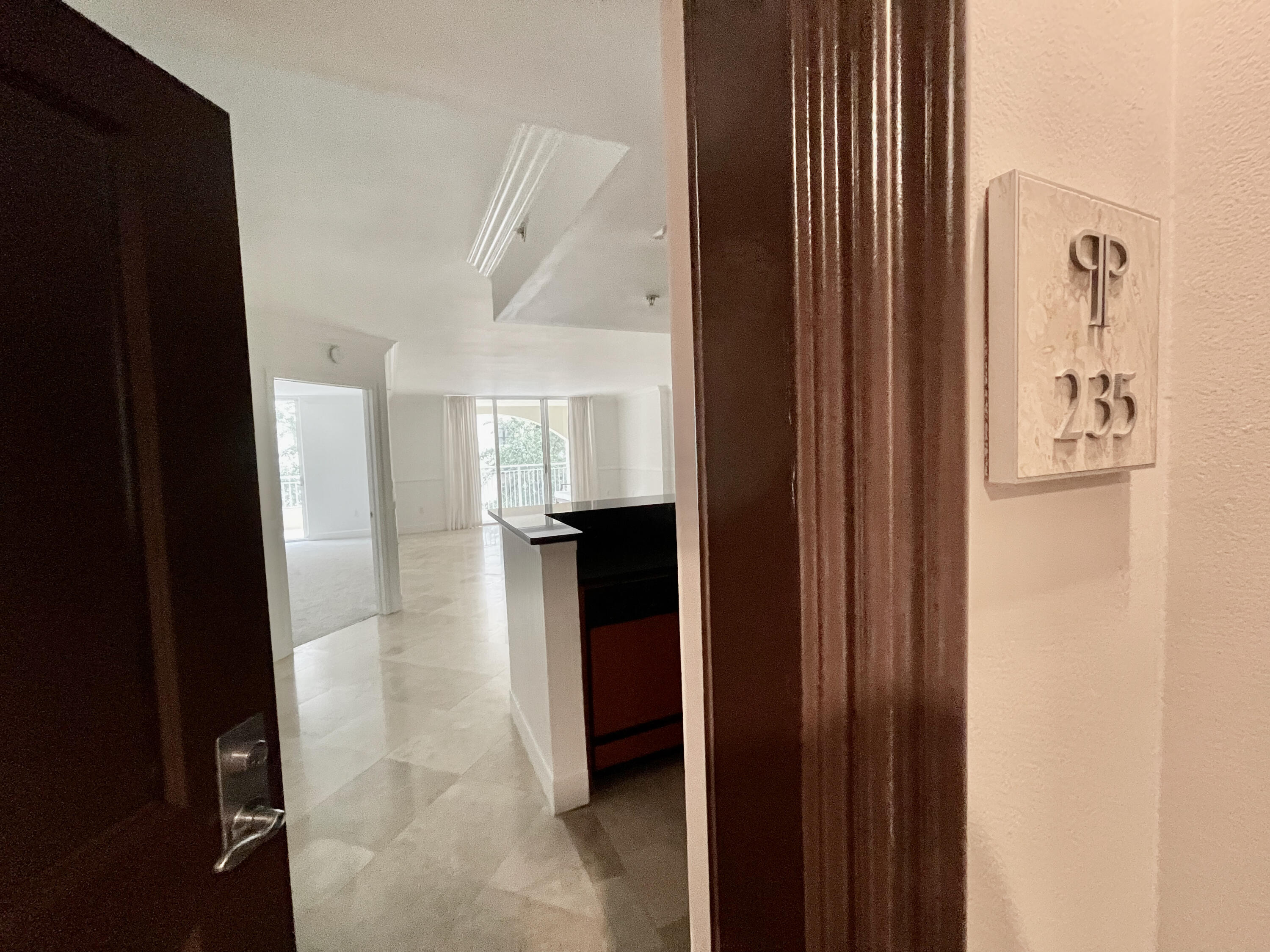 99 Southeast Mizner Boulevard, Unit 235 Boca Raton, FL 33432 - Photo 7 of 16 IMG_8489