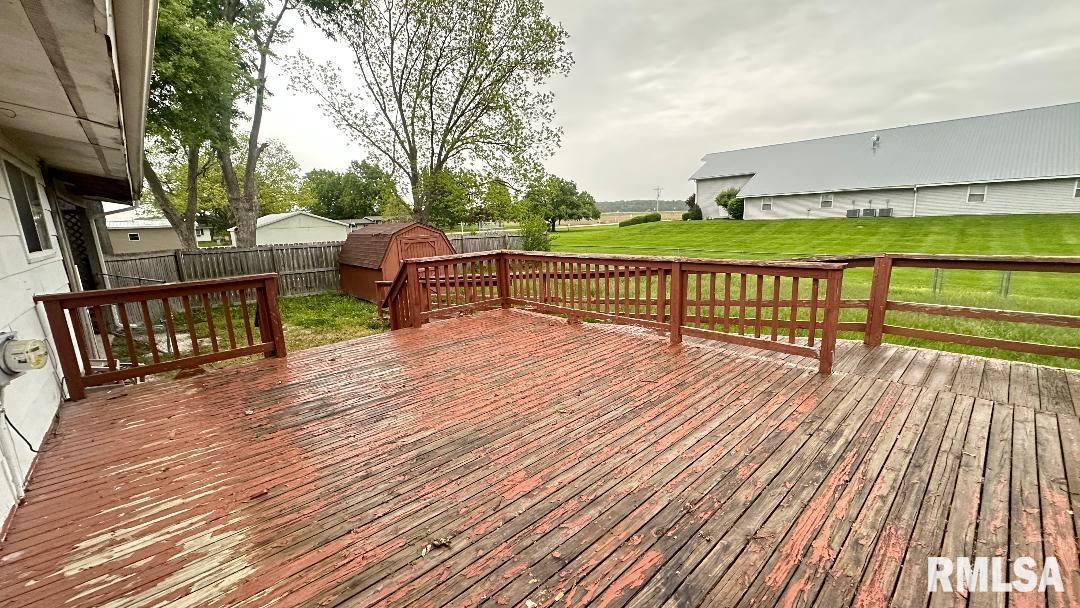 190 South East Street Hull, IL 62343 - Photo 19 of 27