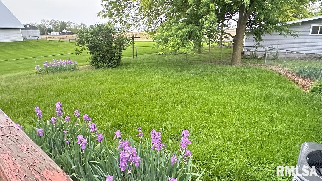 190 South East Street Hull, IL 62343 - Photo 23 of 27